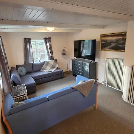 Feriehus Historical Bullfinch - Amazing Day Trips! *